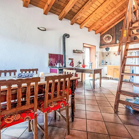 Hébergement de vacances Les Combes 6 By Interhome *