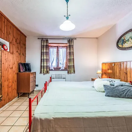 Les Combes 6 By Interhome